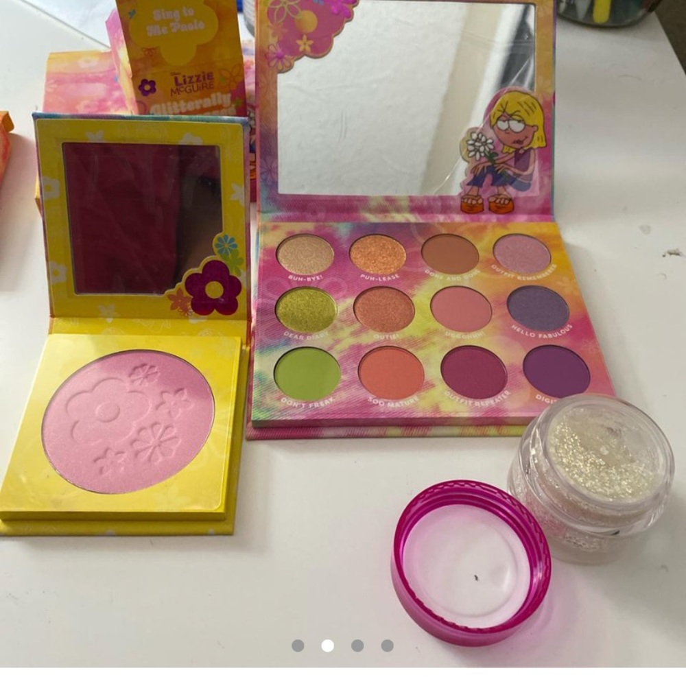 Lizzie McGuire Colourpop collection